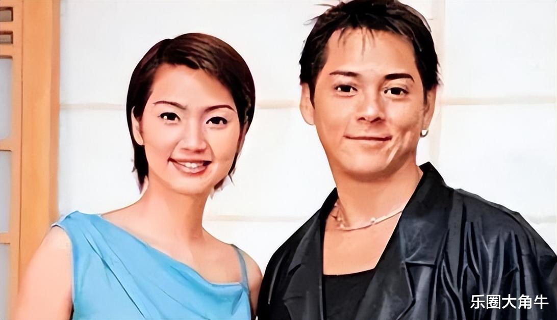 为何出轨了5年后,洪欣才决定与张丹峰离婚,她的聪明你想象不到