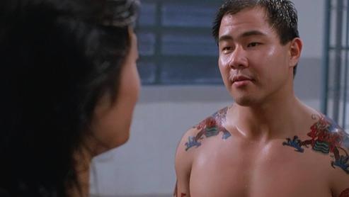 著名港星退圈18年，转行做快餐暴富，长期健身50多岁形象依旧年轻