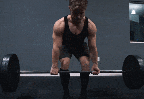 小姐姐硬拉220公斤，遭百万人围观！吊打多位猛男…