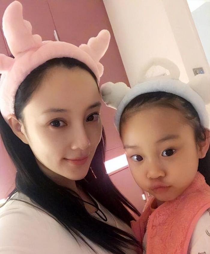 李小璐|“在石250”终于约到李小璐，如今要抱得美人归