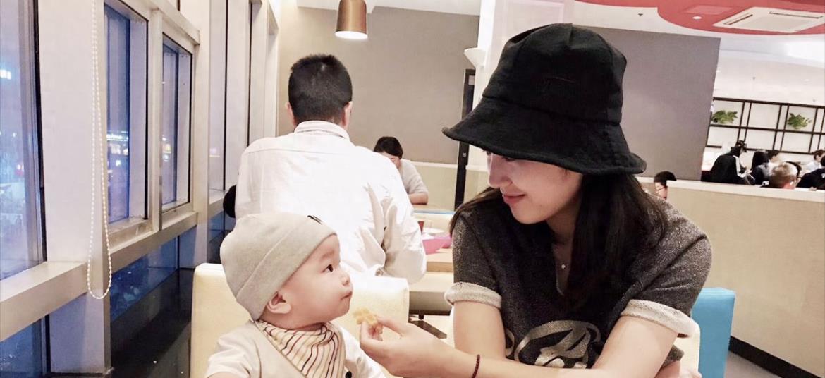 网红“秋田妈妈”被曝出轨，为立人设差点害死了奶奶，更多细节曝光