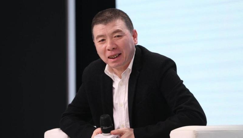 冯小刚又爆一大瓜,妻子徐帆收养的女儿,竟是他的“私生女”