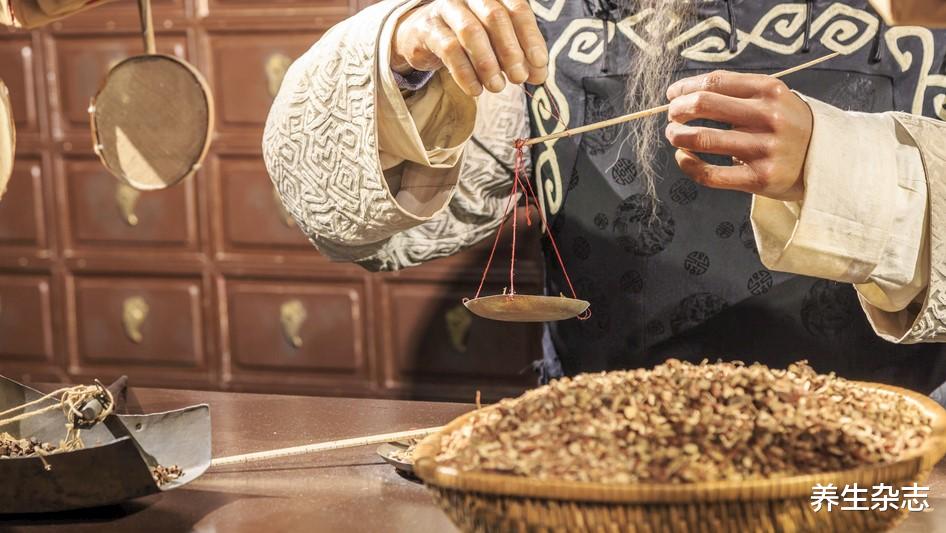 一个中医刷牙方，远离牙疼牙松困扰，一定要学习一下！