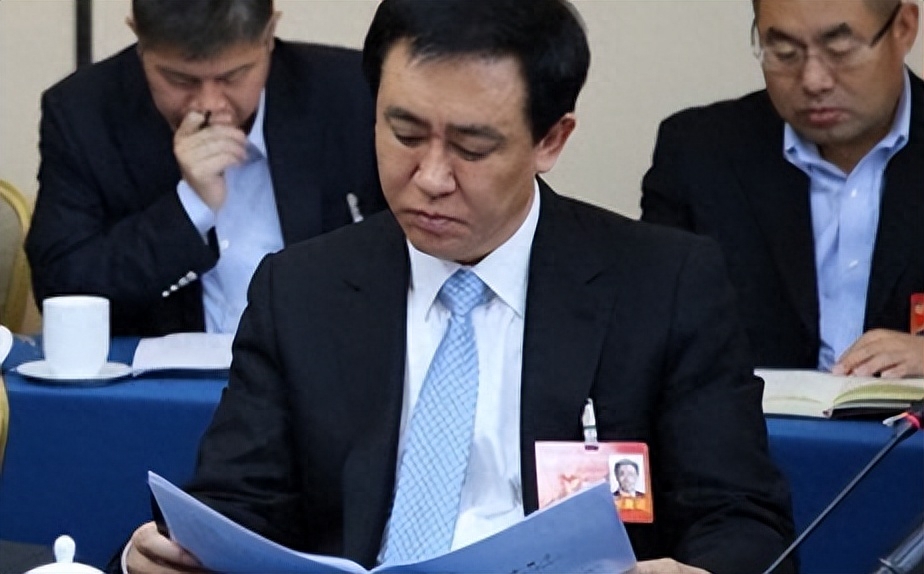 “恒大舞王”白珊珊，许家印眼中的貂蝉，却被曹德旺一句话戳穿