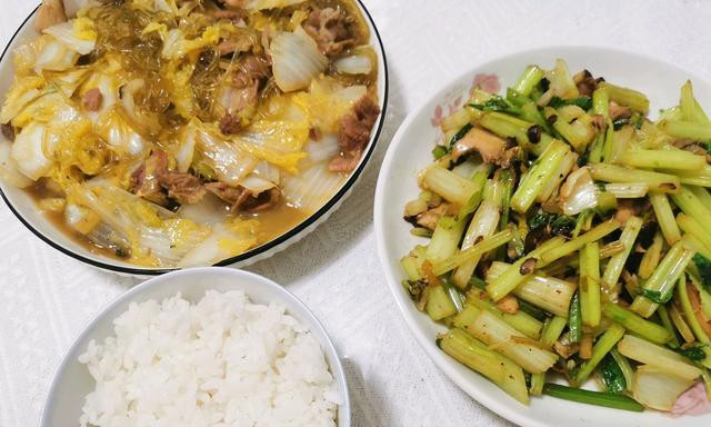 芹菜|80后妈妈晒一周晚饭，花样不多简单够吃，网友：这才是居家过日子