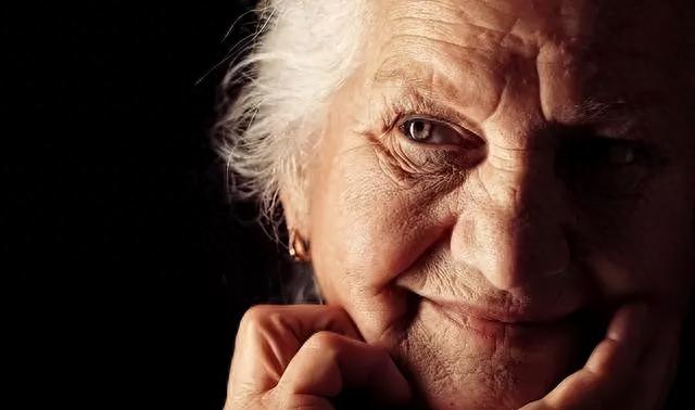 寿命长短，看脸就知？寿命长的人，一般有“3特征”，看看你有吗