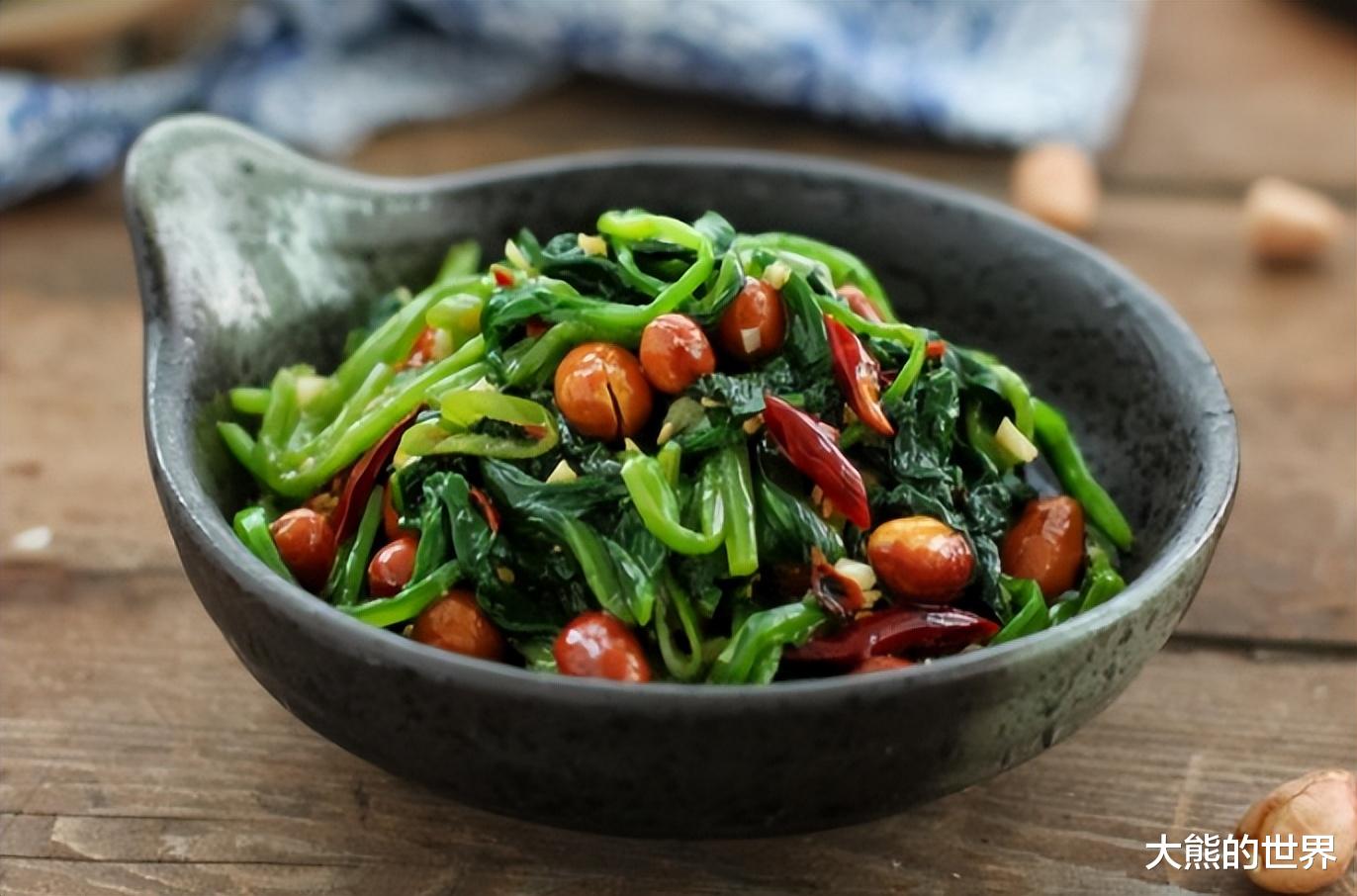 咖啡|秋冬干燥，多吃这4道“护肤菜”，缓解干燥，养出水润肌肤