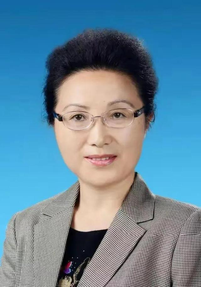 又一个高颜值女干部落马了,她曾誓言"为国尽忠,为民尽责"!