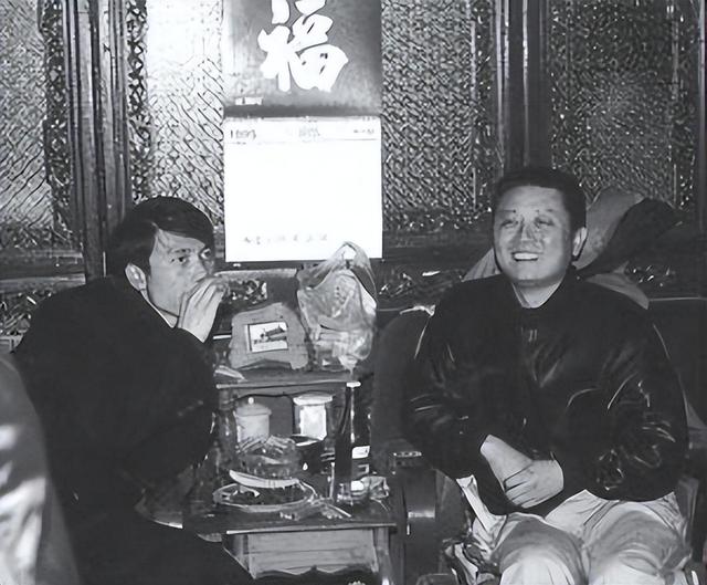 冯小刚|李易峰落幕成“照妖镜”,老炮冯小刚身边盘旋的京圈,算是崩盘了