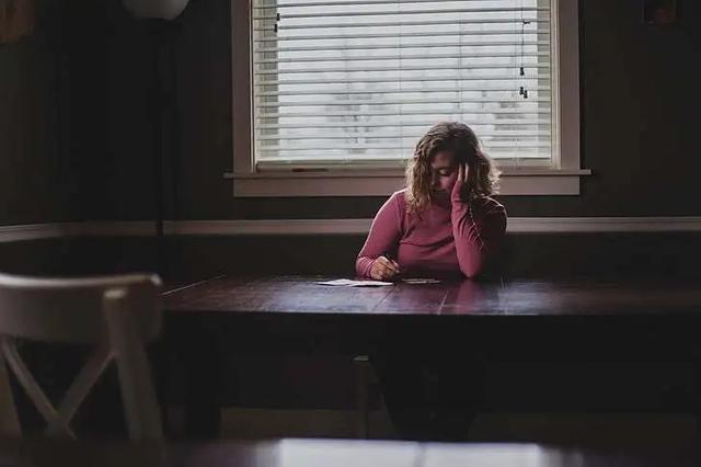 东欧女性的家庭,与女性家庭地位演变,缺乏权利和自主性