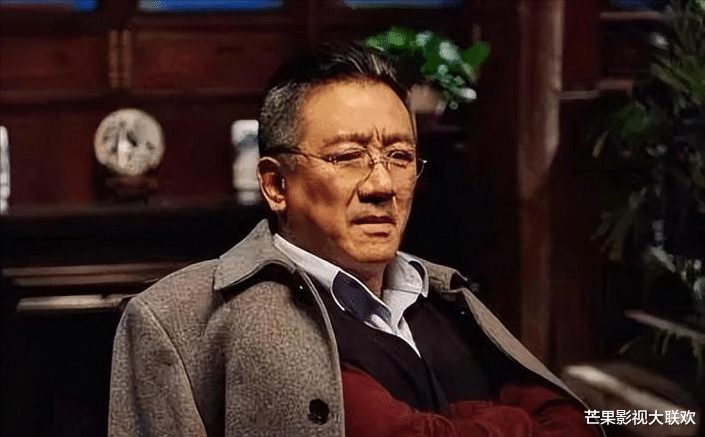 丁勇岱：对赵雪华一见钟情，相爱37年零绯闻，如今儿子成唯一心病