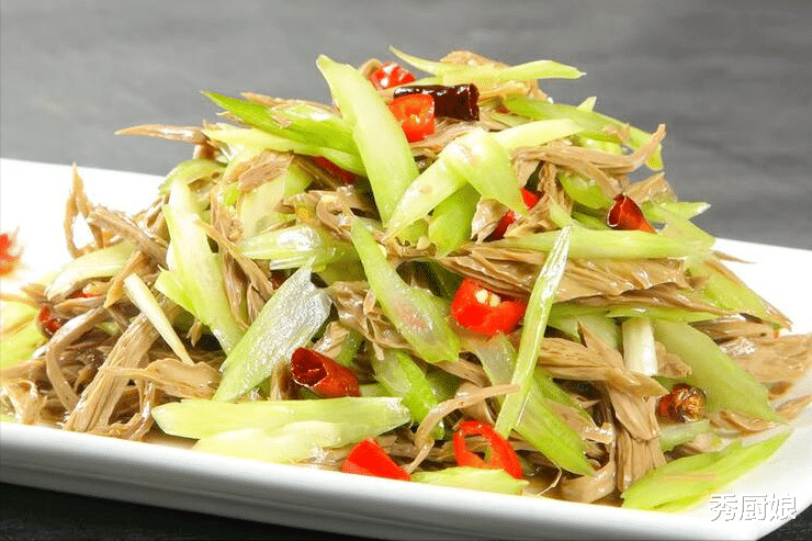 美食教程|三伏天,少吃猪肉多吃它,高钙高蛋白,价格便宜营养高,别不懂吃