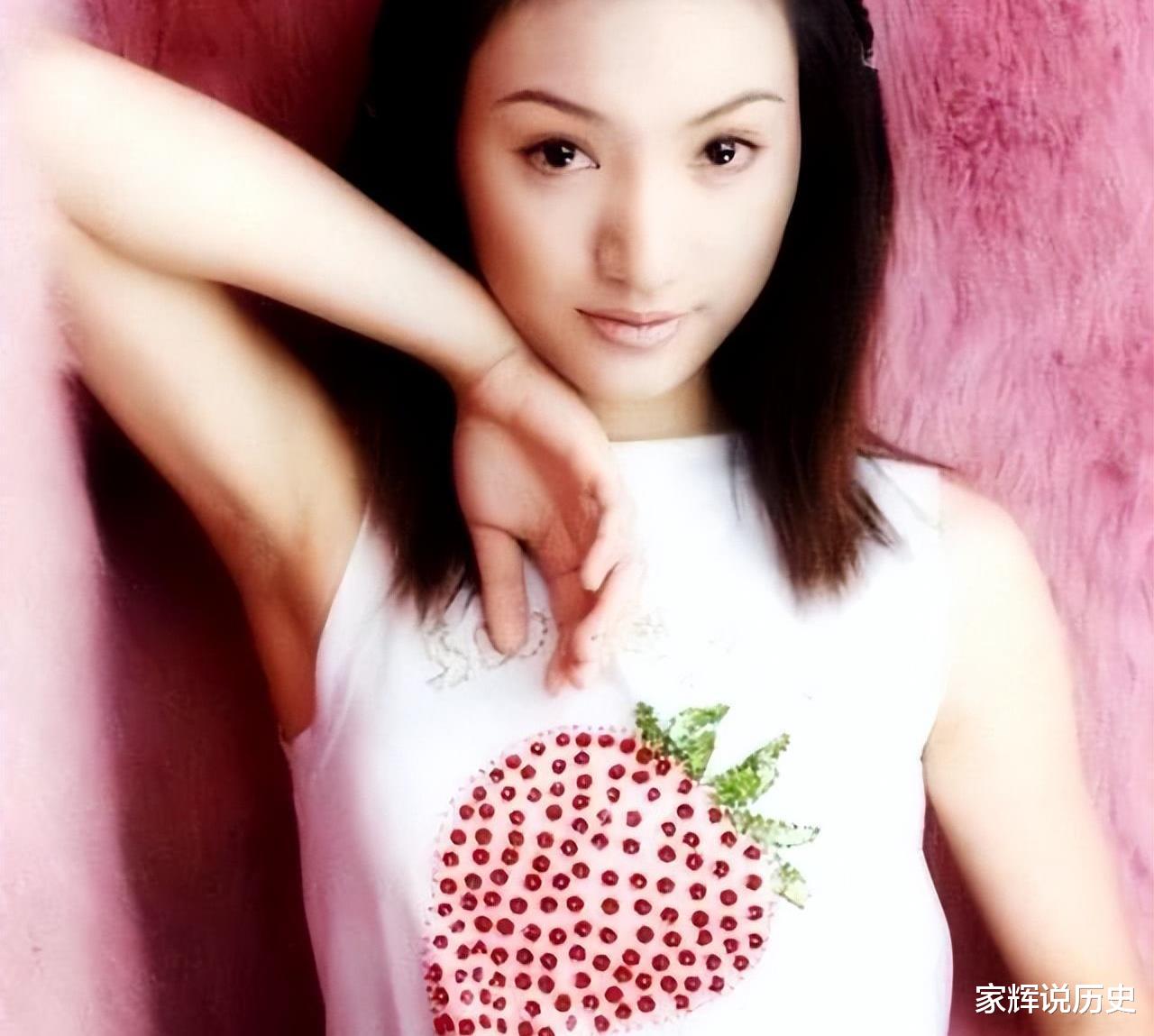 她曾是最美主持人，没想到5分钟内全身瘫痪，如今44岁仍孤身一人