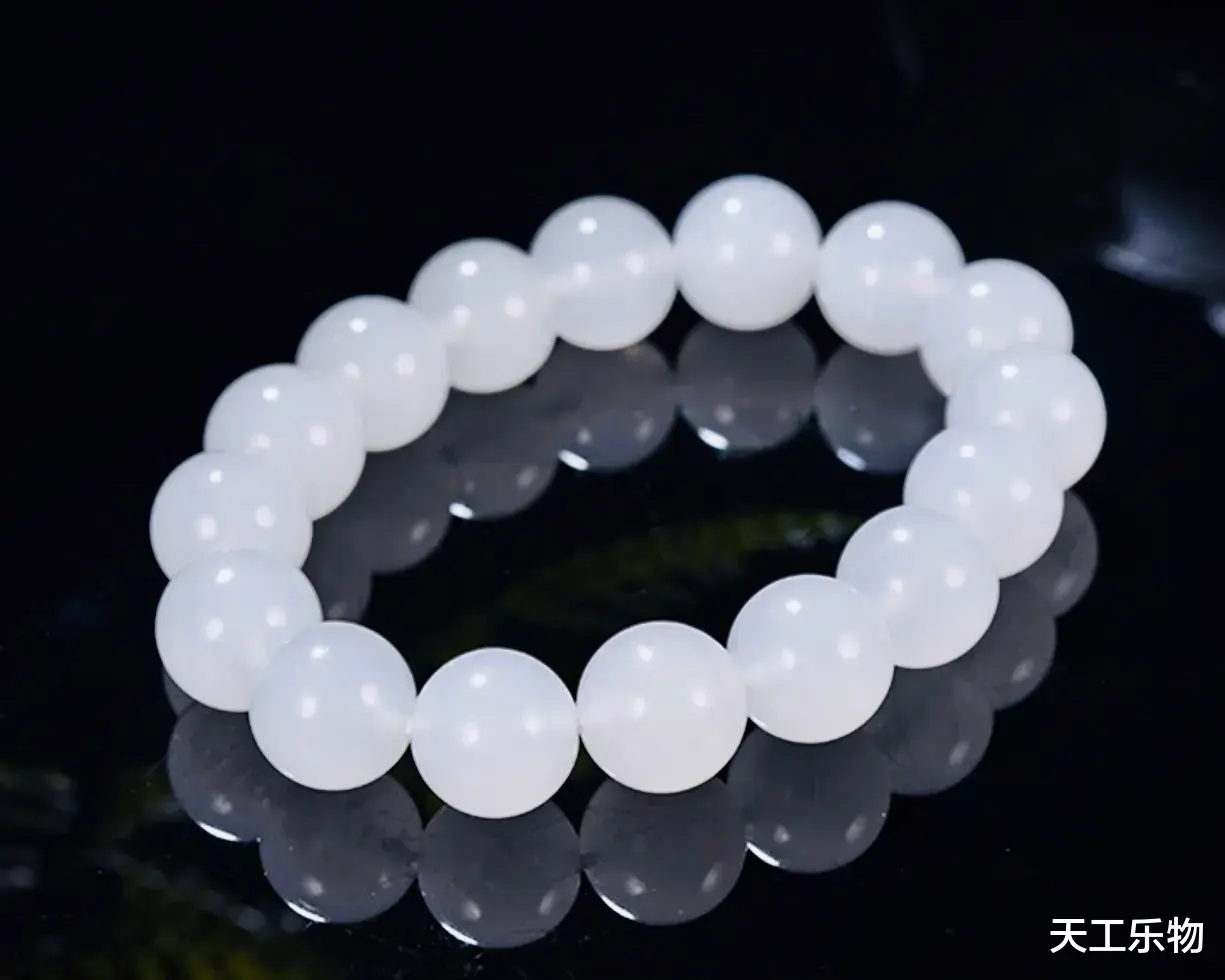 羊脂玉|玉石也有“网红脸”？那些卖得火热的和田玉杂牌料！