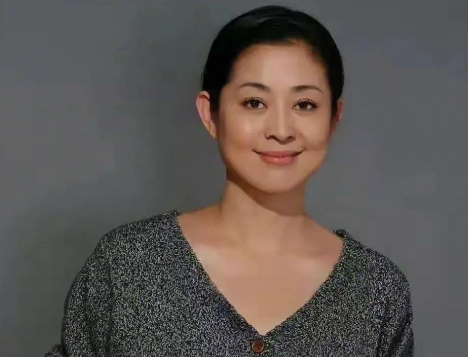 央视|春晚“消失”的10位央视主持人，有人变总裁，有人成了董事长