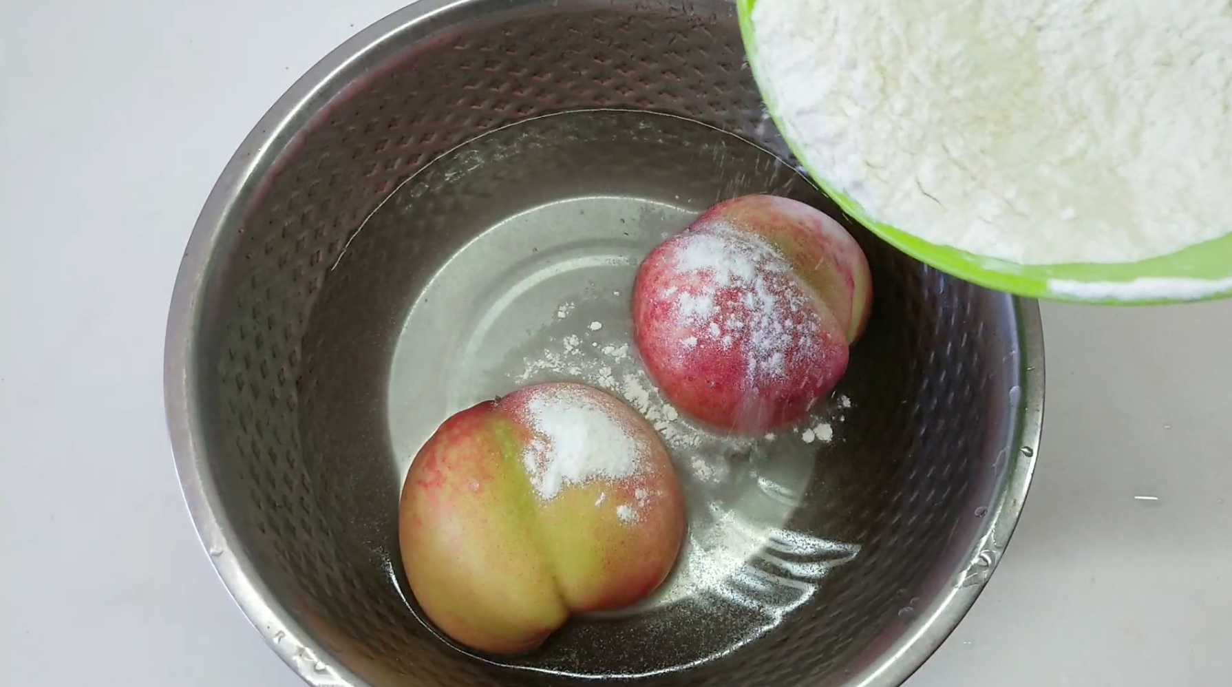 面粉|桃子甜不甜,挑选桃子只要瞧一眼这,一挑一个准,保证香甜又多汁