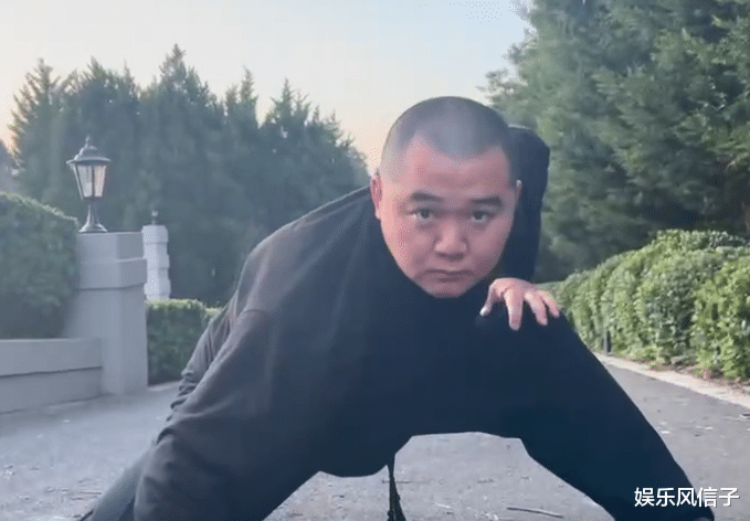 郭德纲幼子郭汾阳拍视频,澳洲豪宅曝光,使唤高筱宝做家务引争议