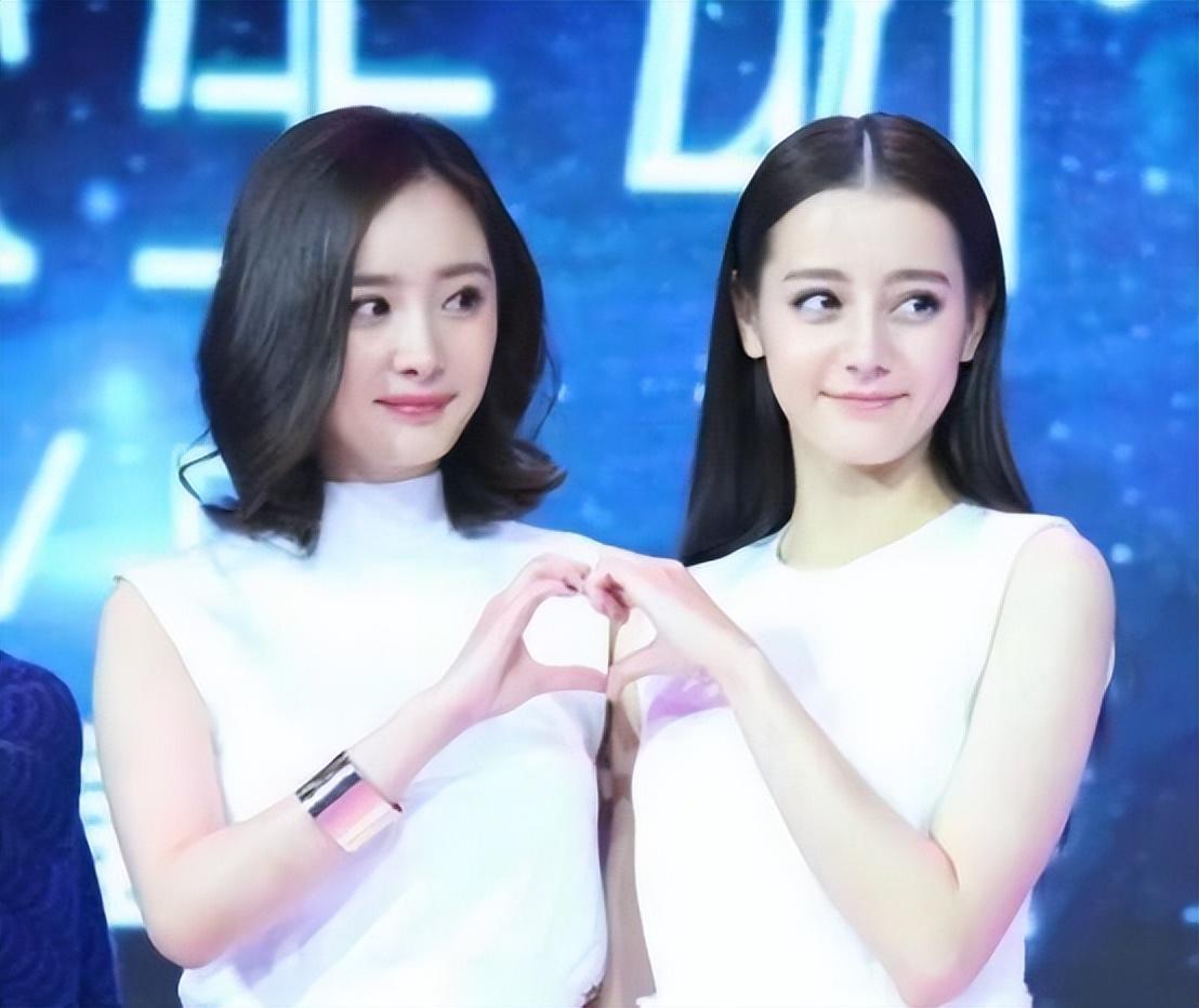 杨幂|与嘉行解约后,娱乐圈的两面三刀,在杨幂身上表现得淋漓尽致