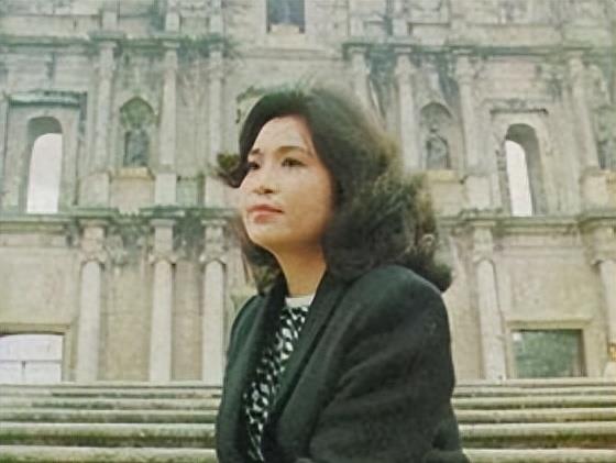 20岁出道,饰演母亲角色走红,却因糖尿病引发中风去世,享年在61岁