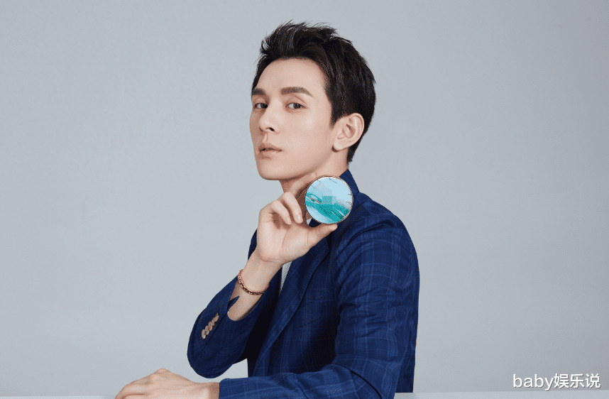 李佳琦被取消认证!曝提价50元垄断,79元眉笔抽成63元,橱窗清零