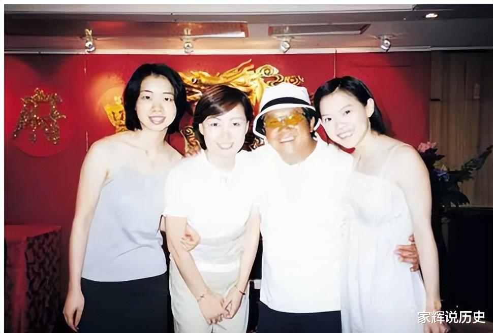 曾志伟的四个孩子:一个名导,一个败家,一个远嫁,一个50岁未婚