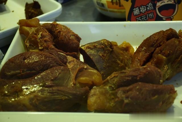 卤牛肉|有人问:卤牛肉哪种香料最关键?跟着学着卤牛肉!都可以自己开店