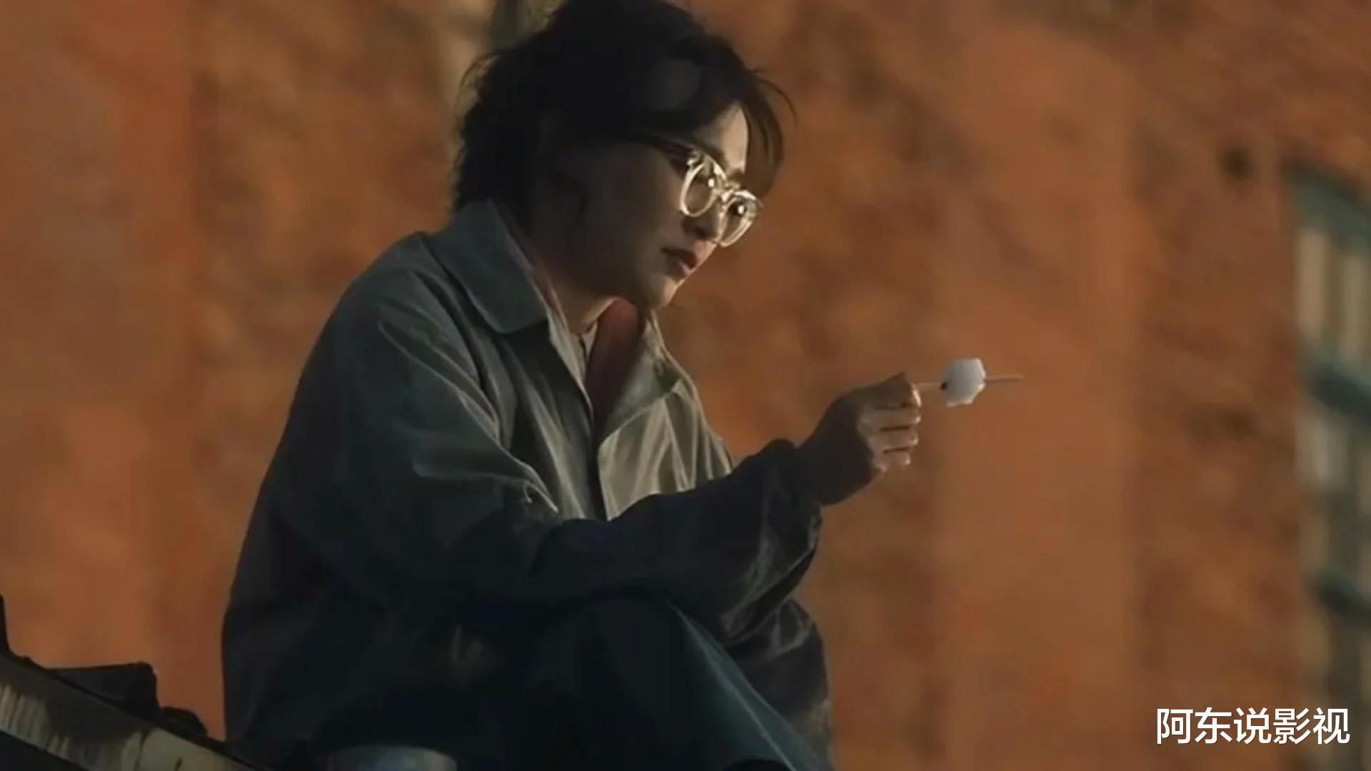 中国的导演们!请你们看看《繁花》导演是怎样拍穷人的