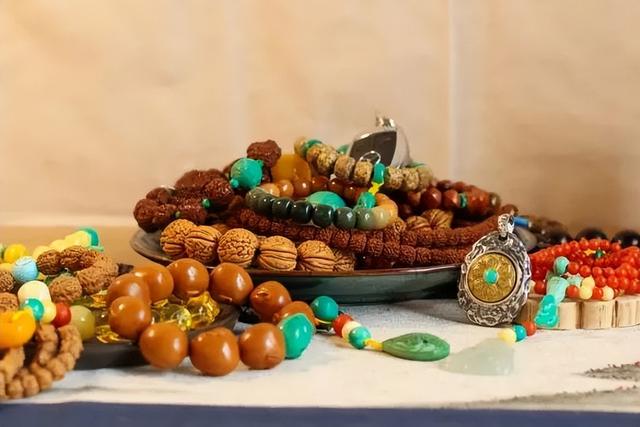 文玩|在文玩圈,手串其实根本不重要