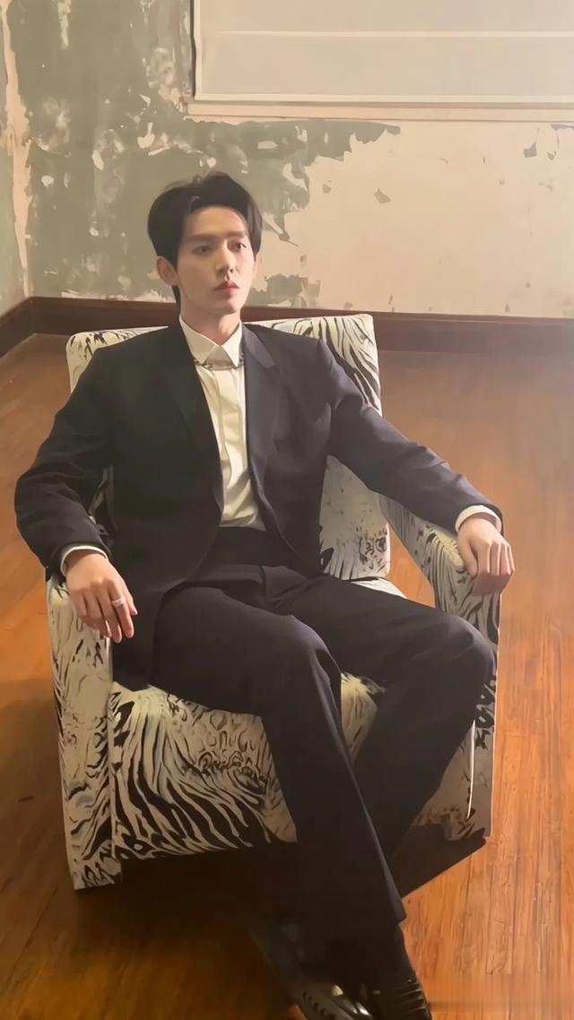 11.9娱乐瓜：任嘉伦王一博肖战成毅热巴赵露思檀健次邓为娜扎许凯