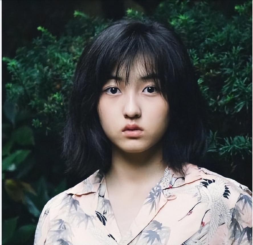 6位"樱桃小嘴"女星,有人被夸古典美,有人却被嘲小鸡嘴,你们怎么看