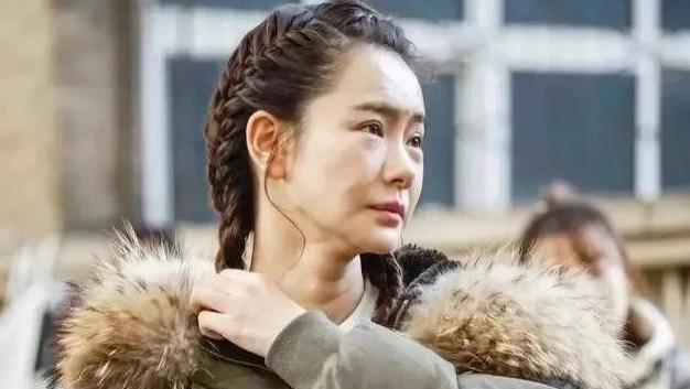 染发 带妆貌美如花，卸妆：大姐你是谁，这9位女星“素颜无人识”