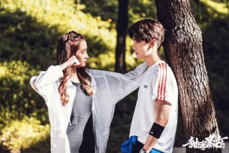 杨洋|曝二字顶流和95花分手,男方经纪人已取关,前不久刚传婚讯