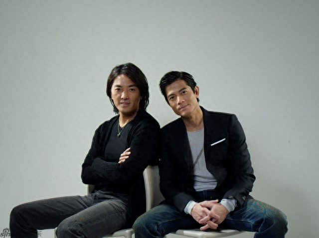 真把自己当日本人了？郑伊健中国开演唱会，老婆发言却全程讲日语