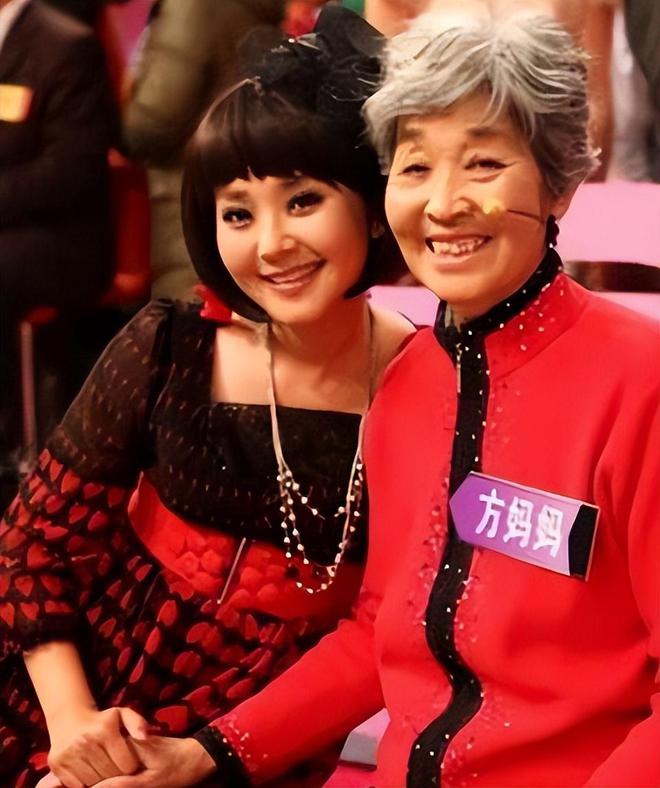 主持人方琼:与大8岁领导闪婚,婚后分居多年,如今婚姻状况如何 - 电影