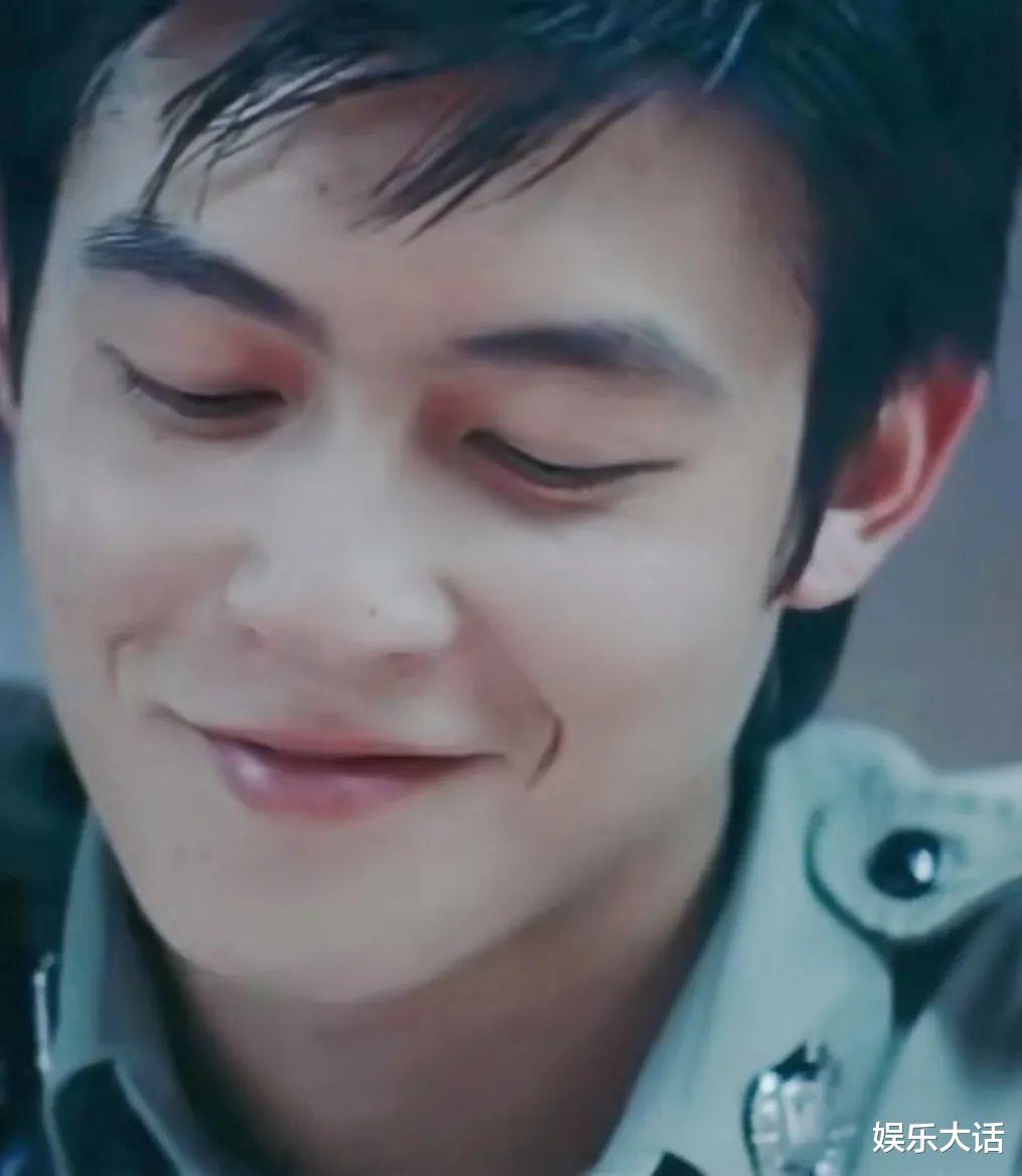 43岁谢霆锋对比43岁陈冠希,骨相老去和皮相老去的差距一目了然