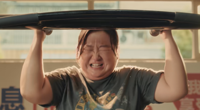 两个“百亿导演”输给一个80后女演员,中国电影已告别大导演时代