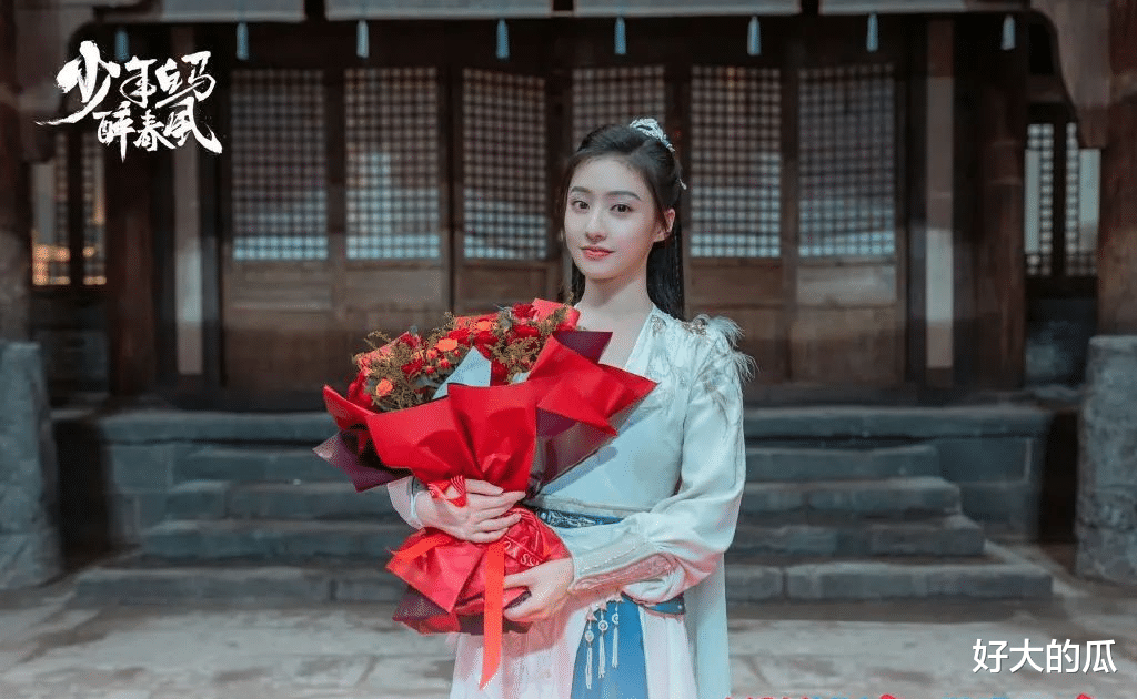 又有新恋情曝光，男友被曝已婚，孩子都有了？？