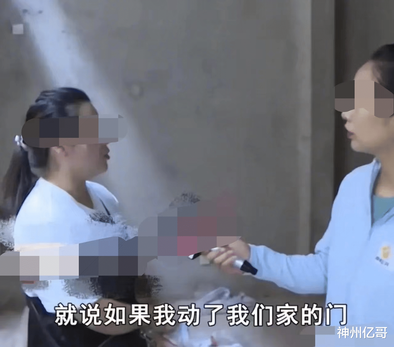 湖南长沙,女子地下室门被邻居封住,对方称:敢复原把你房子拆了
