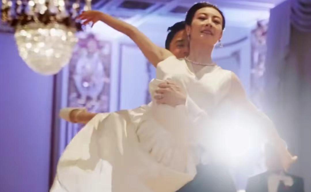 谭元元|46岁谭元元美国大婚,女方曾插足他人婚姻