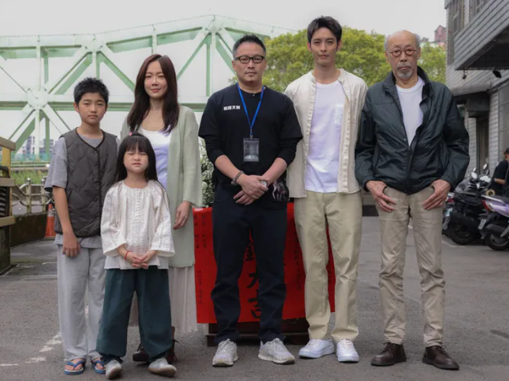 冯淬帆|王晶发文回怼77岁冯淬帆:患被害妄想症,应该让他继续治疗