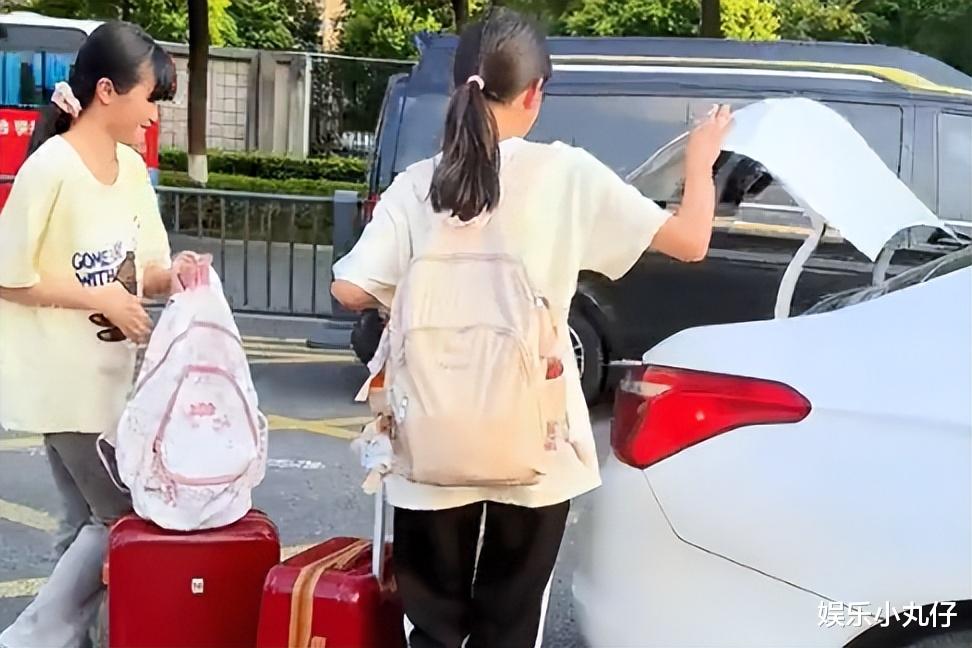 盛海琳 盛海琳双眼红肿,晒13岁双胞胎女儿齐舞,做美甲穿黑裙遭网友批评