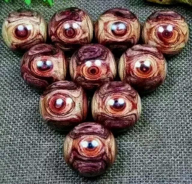 紫檀柳|海黄的鬼眼算啥？这才叫诡异！