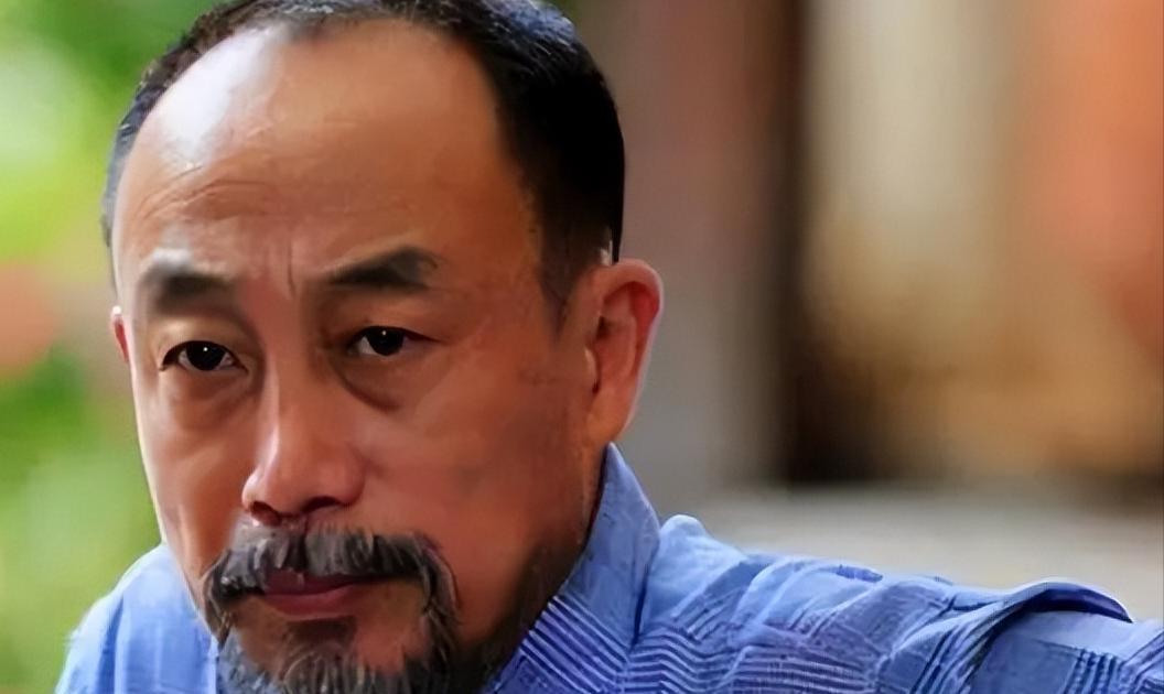 孙海英|66岁孙海英回应在美国捡垃圾，卖了21美金，他直言：不后悔