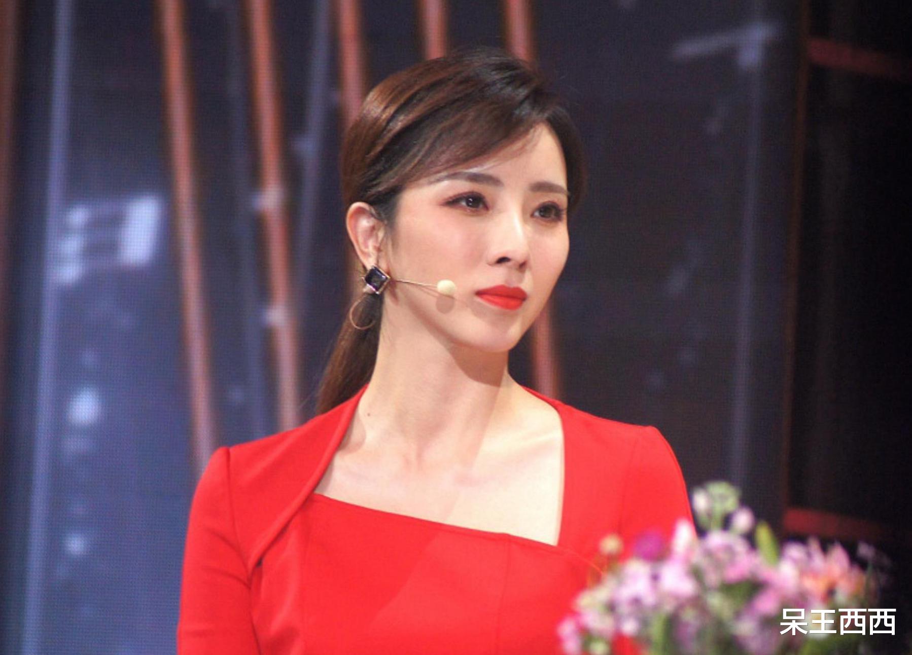 李思思|彻底被弃用,李思思终于为自己的“盲目”买了单