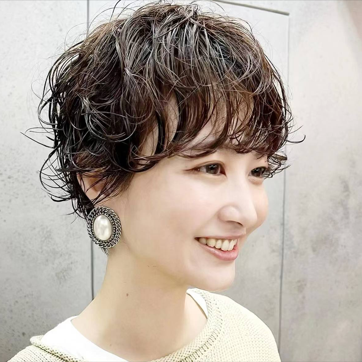 超A短发烫发来了!个性十足,让你在人群中脱颖而出!