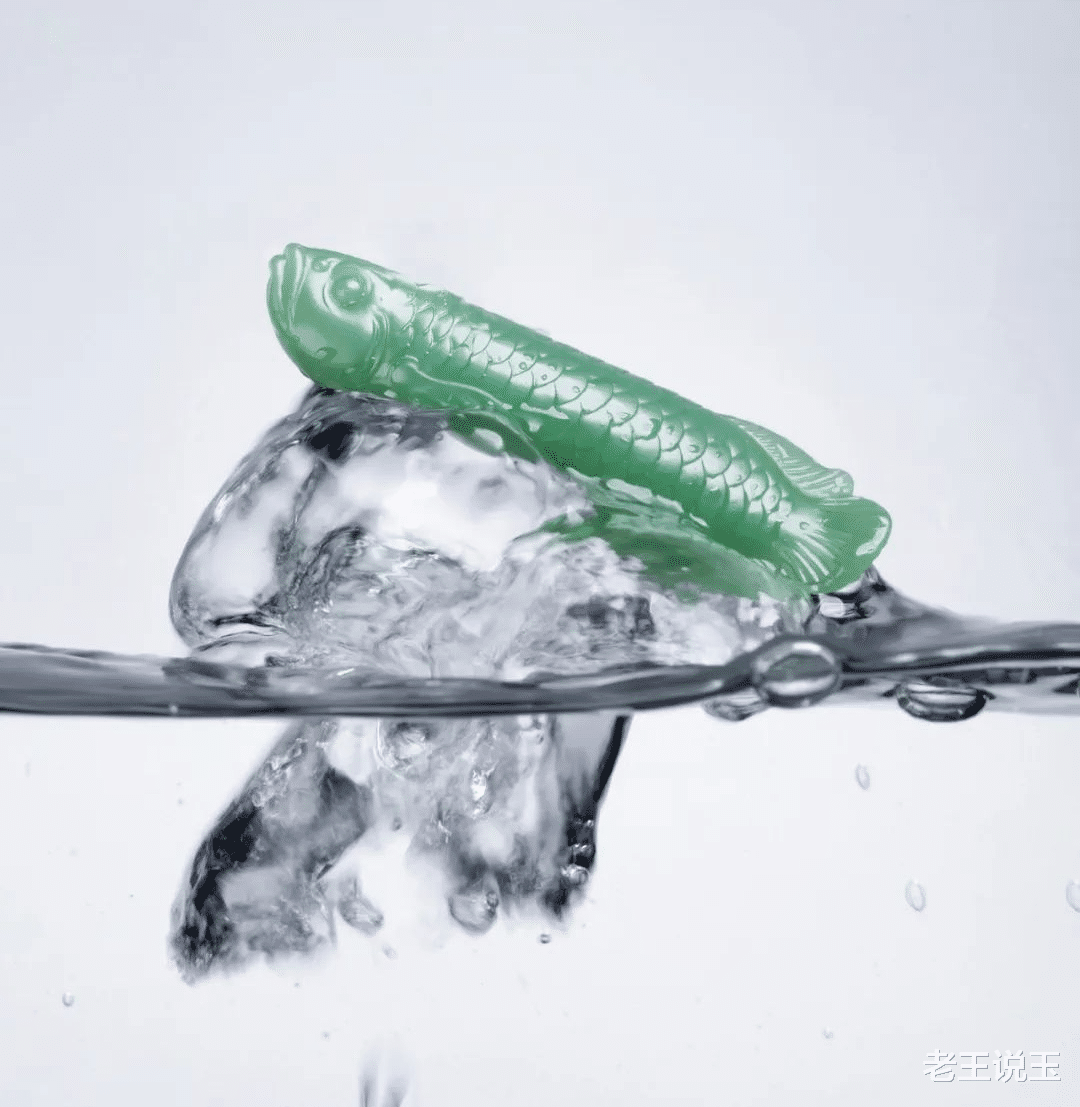 致玩玉人:海阔凭鱼跃,天高任鸟飞