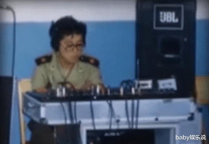 句兆杰|国家一级演员句号:二婚娶小11岁“丫蛋”,如今活成人生赢家