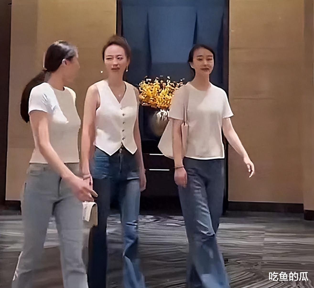 恒大歌舞团私照流出，细腰身，丰腴迷人，网友：还是有钱人会玩