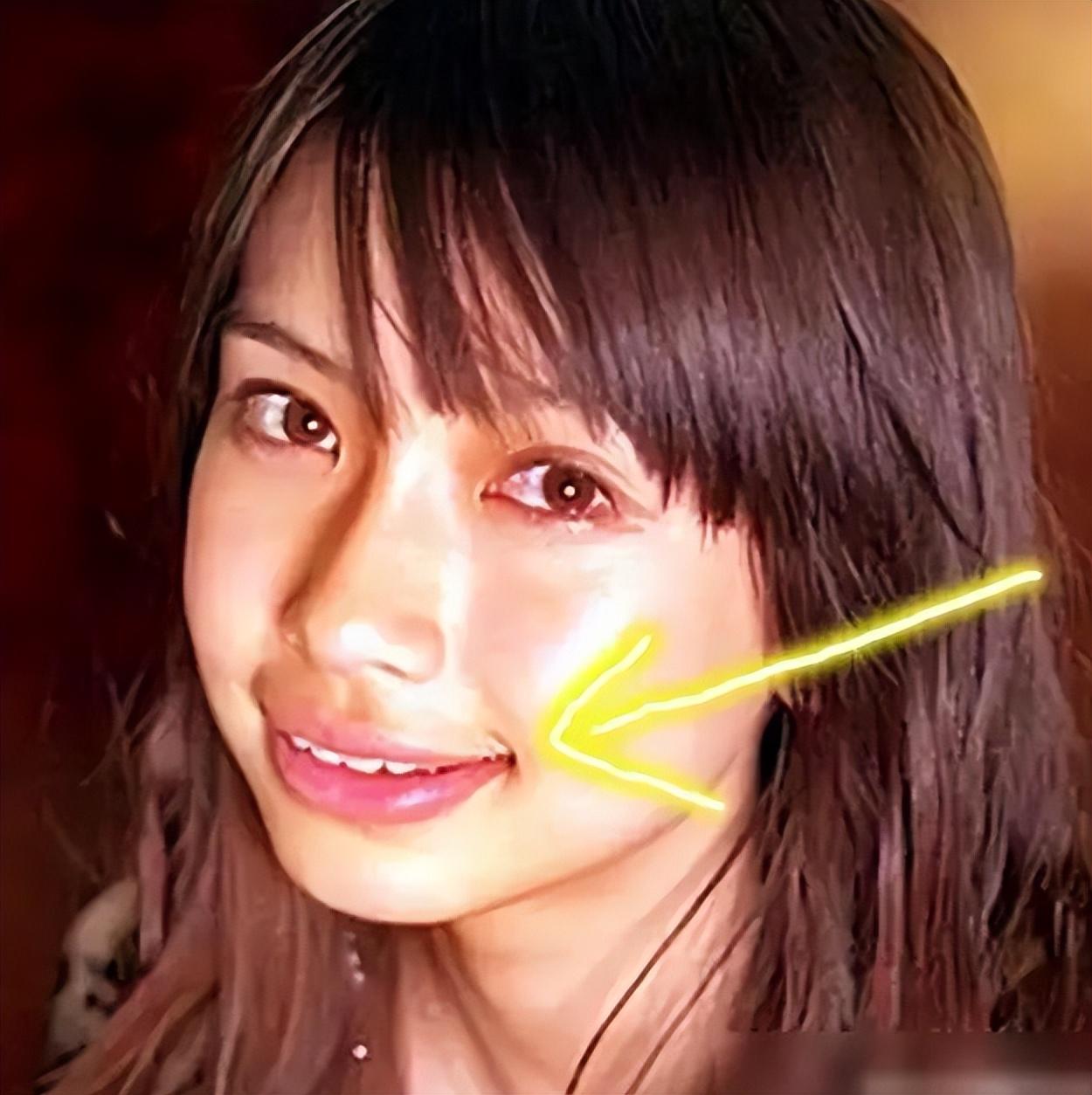 虽然她只承认矫正过牙齿,可真实情况大家心知肚明.