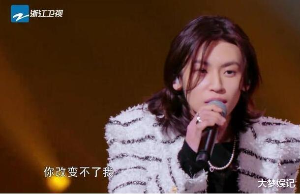 小鬼|小鬼节目上呛评审“你管得着吗”，尴尬录影现场画面曝光